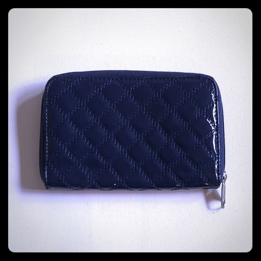 Gap Patent Wallet